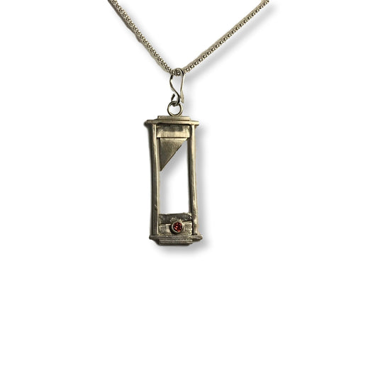 Silver guillotine pendant with stone